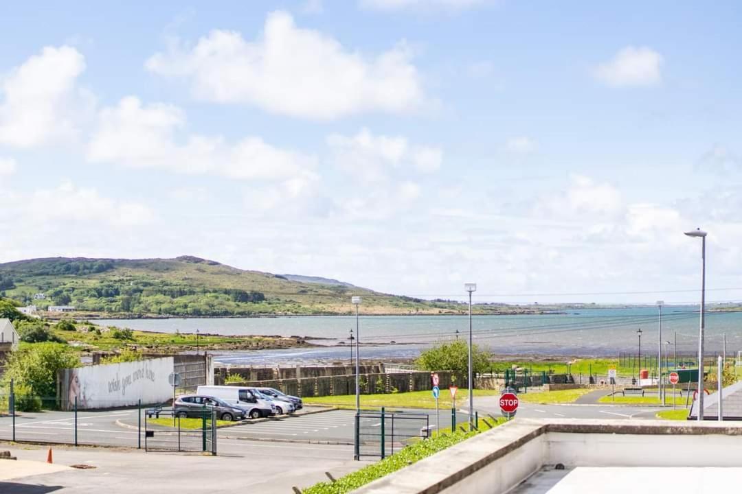 Bridge Inn Studio Apartments Donegal Town Exterior photo